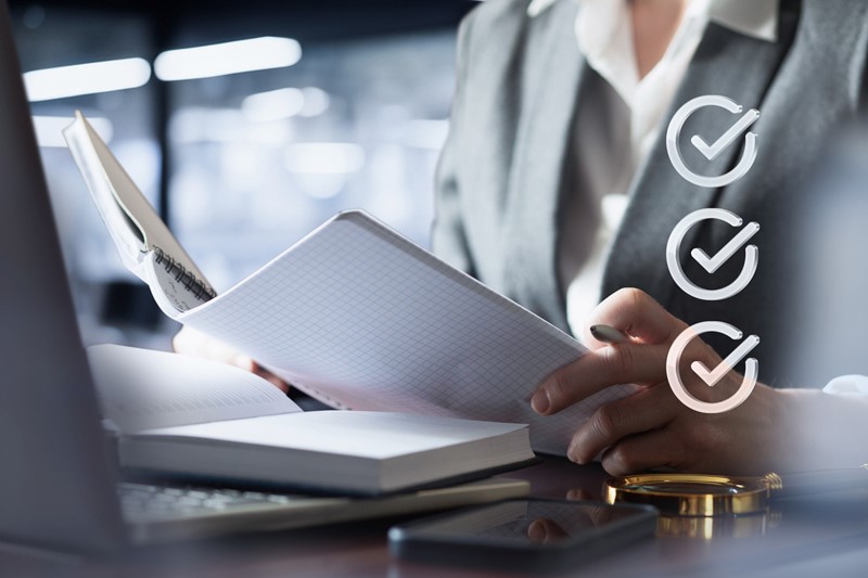 Interactive online tool for tax compliance check